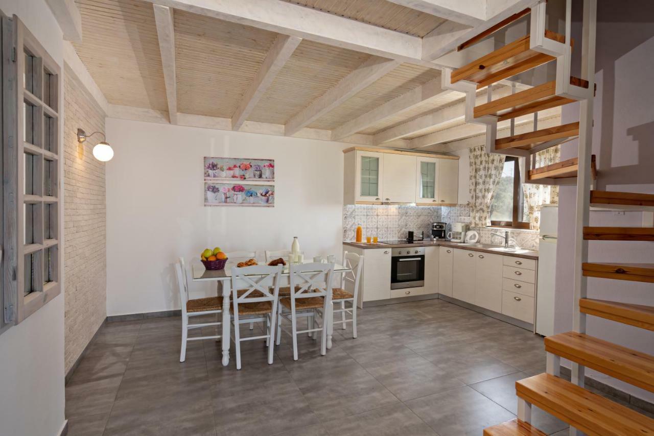 The Village Apartments Plakias Extérieur photo