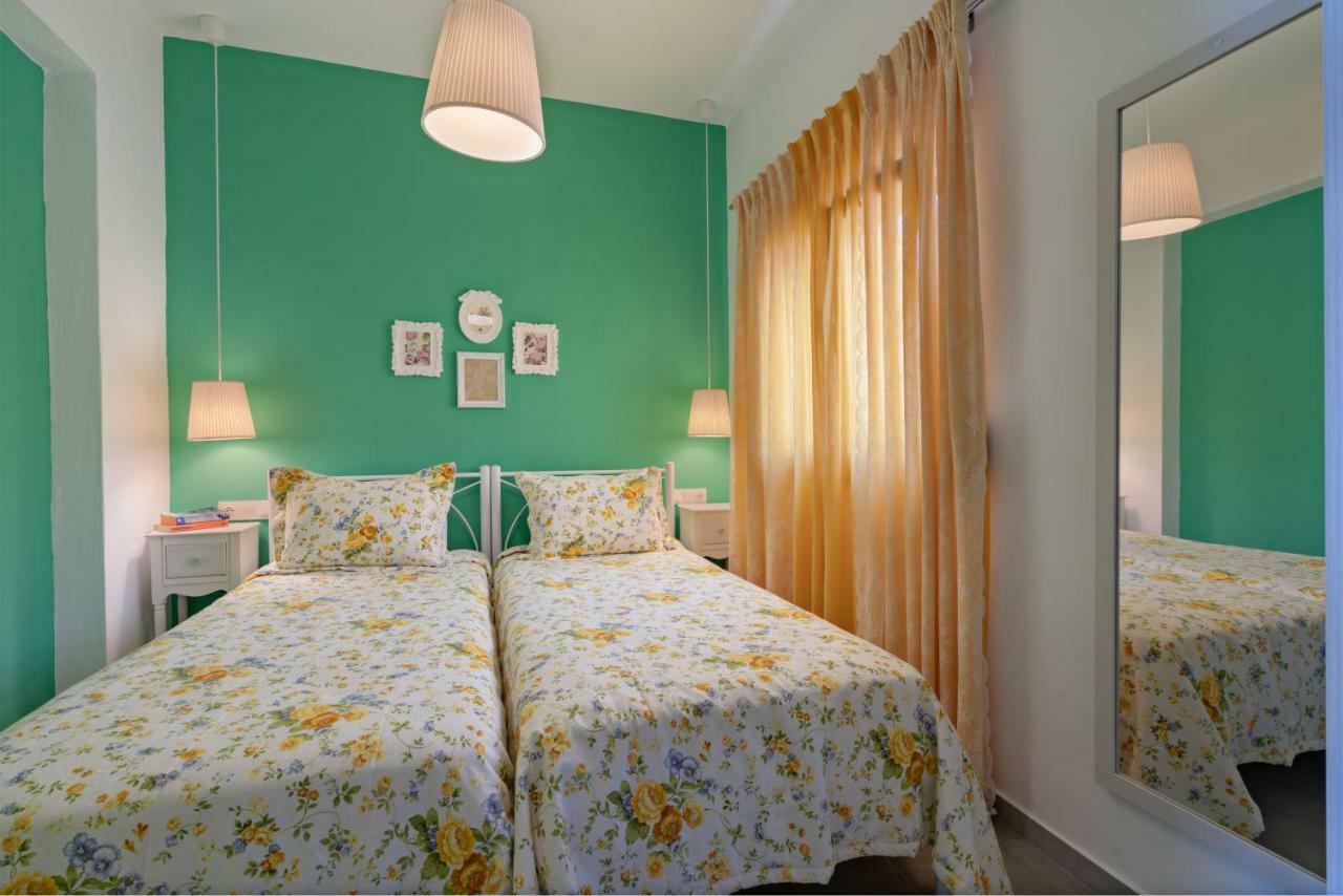 The Village Apartments Plakias Extérieur photo